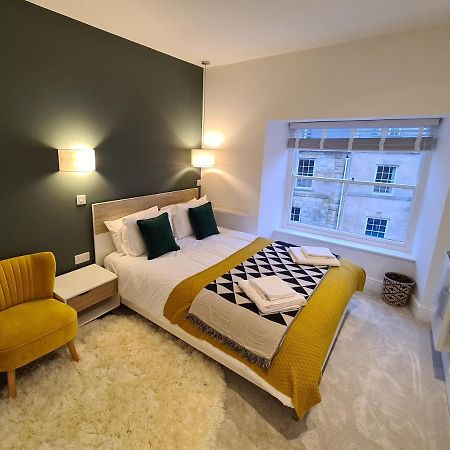 The Taylor Suite - Stunning 2-Ensuite Beds, Cathedral View Roof Garden Truro Exterior foto