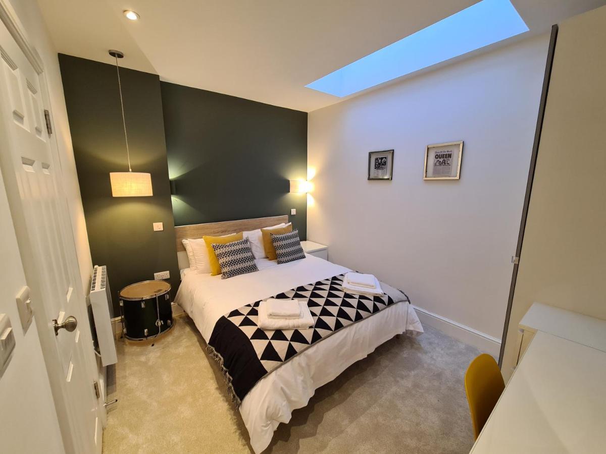 The Taylor Suite - Stunning 2-Ensuite Beds, Cathedral View Roof Garden Truro Exterior foto